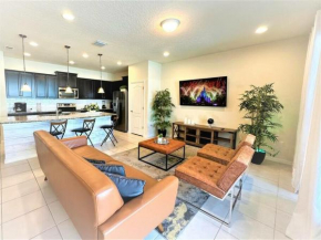 Stylish Home with Private Heated Pool BBQ Grill